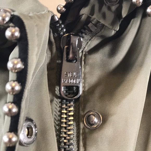 Steve Madden Women’s Olive Coat. Size: M - Picture 3 of 8